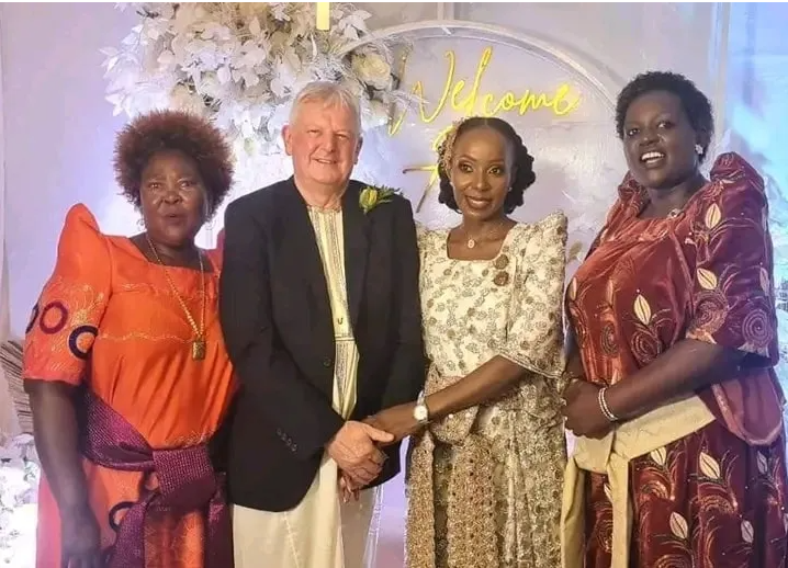 Phina Masanyalaze  introduces her Mzungu lover to her parents in a private ceremony.